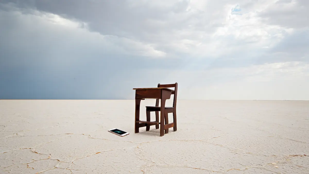 El Fantasma en el Aula: Por Qué la Escuela Está Diseñada para un Alumno que Ya No Existe